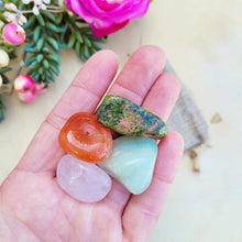 Load image into Gallery viewer, Love and Relationship Crystal Kit Set