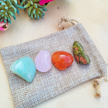Load image into Gallery viewer, Love and Relationship Crystal Kit Set