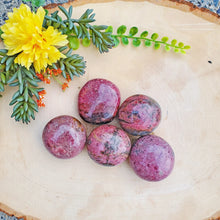Load image into Gallery viewer, Black Laced Rhodonite Palmstone