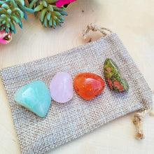 Load image into Gallery viewer, Love and Relationship Crystal Kit Set
